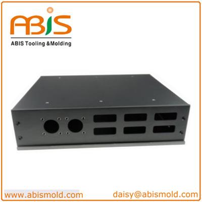 Metal electrical box